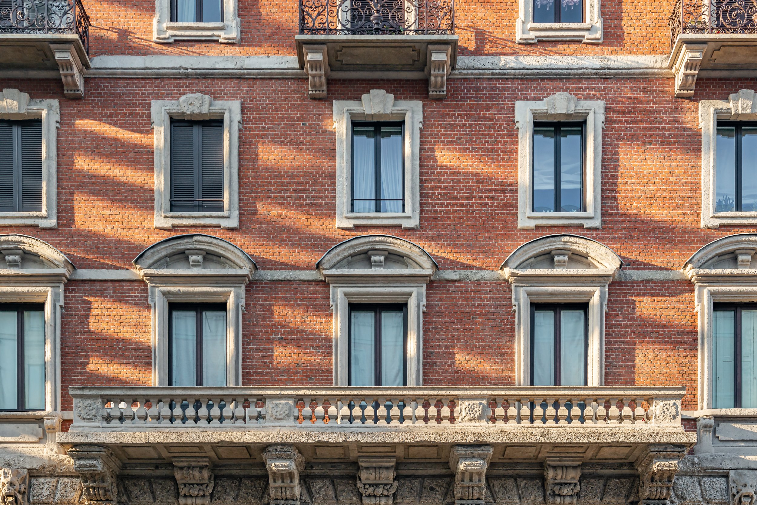 FACADES